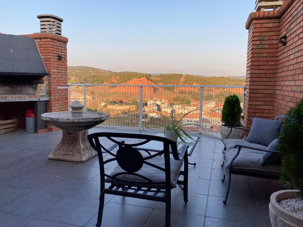 Teruelhome IV Atico Con Vistas Y Aparcamiento En El Centro Dış mekan fotoğraf